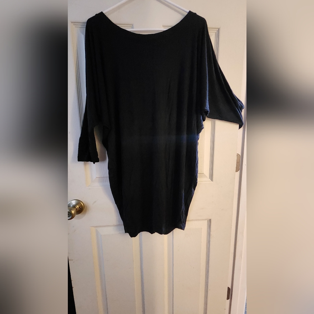 2/15 TOPS Elegant Black Dolman/Batwing Women's Top